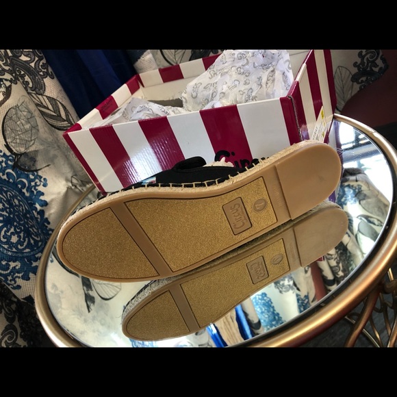 CIRCUS BRAND FLATS - Picture 9 of 11
